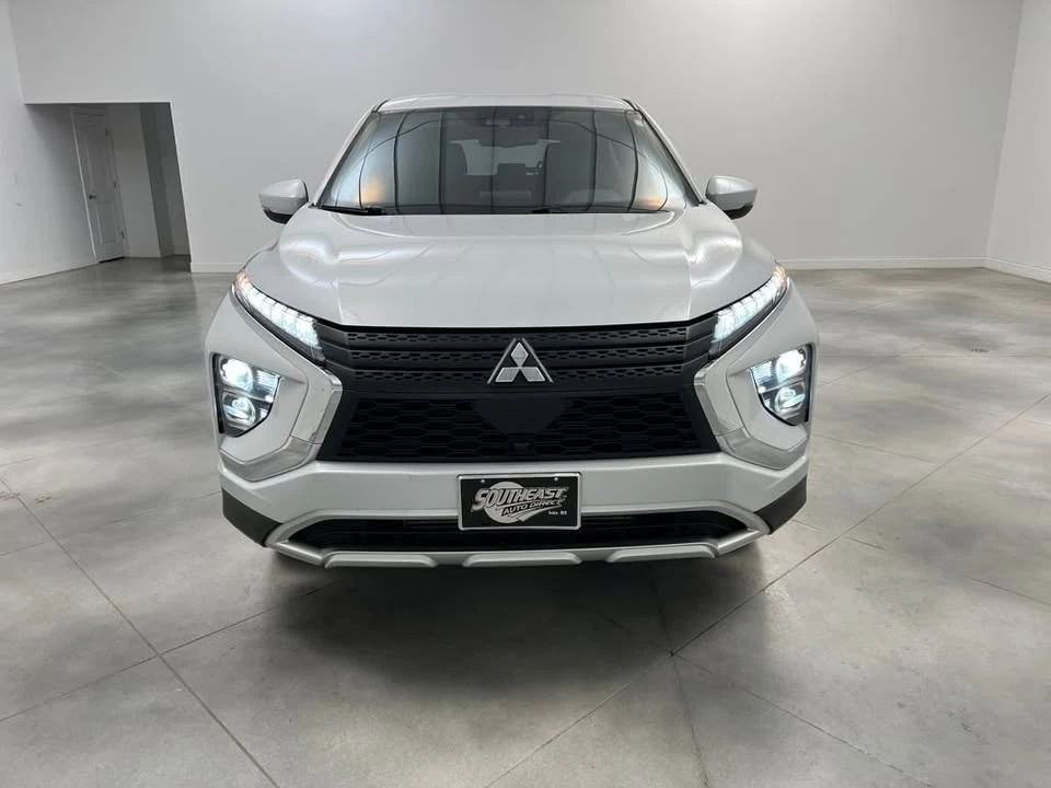2025 Mitsubishi Eclipse Cross - Image 2 of 20
