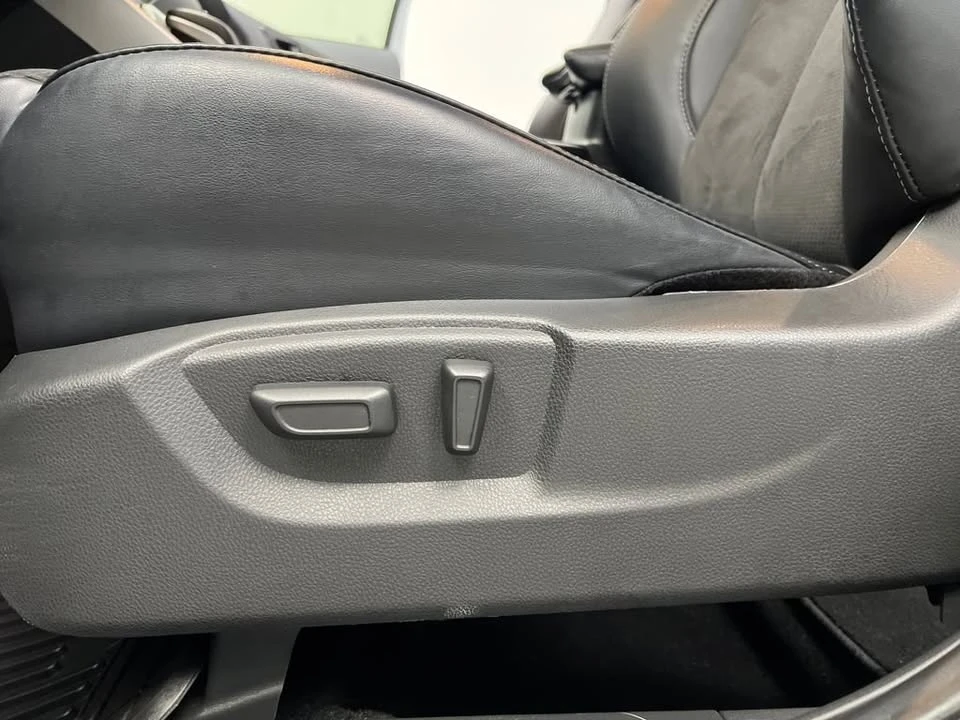 2025 Mitsubishi Eclipse Cross - Image 10 of 20