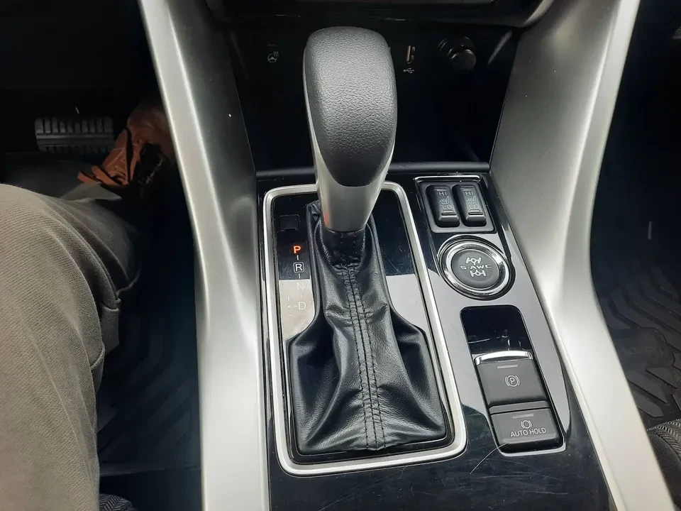 2025 Mitsubishi Eclipse Cross - Image 15 of 20