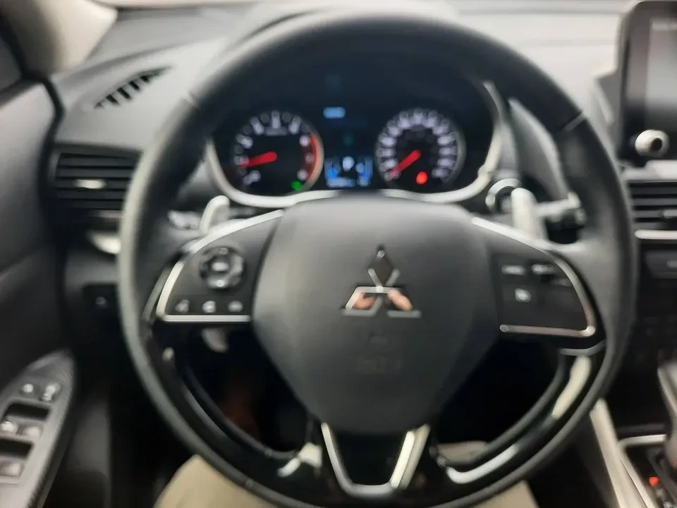 2025 Mitsubishi Eclipse Cross - Image 19 of 20