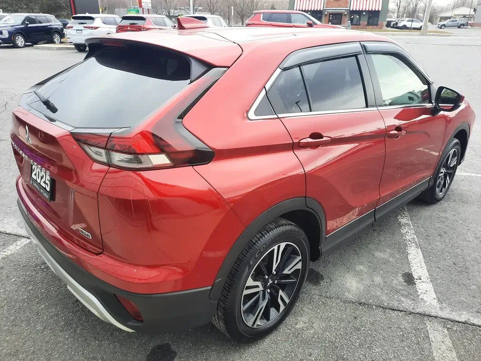 2025 Mitsubishi Eclipse Cross - Image 4 of 20