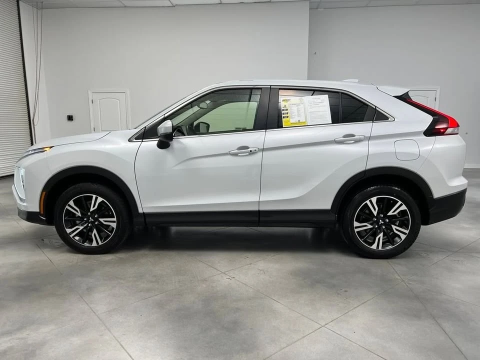 2025 Mitsubishi Eclipse Cross - Image 4 of 20