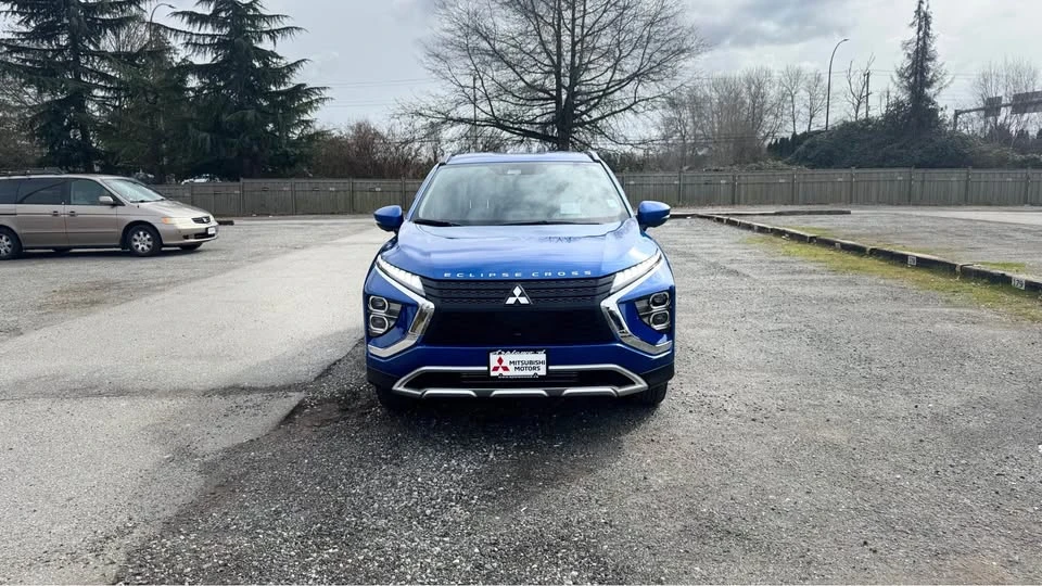 2025 Mitsubishi Eclipse Cross - Image 2 of 19