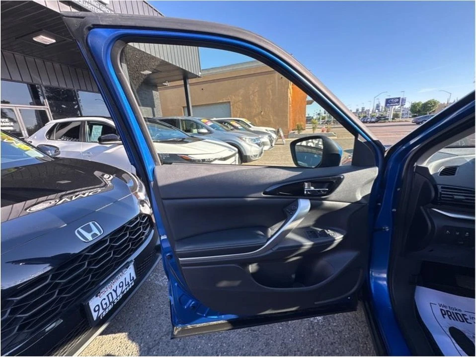 2025 Mitsubishi Eclipse Cross - Image 17 of 20