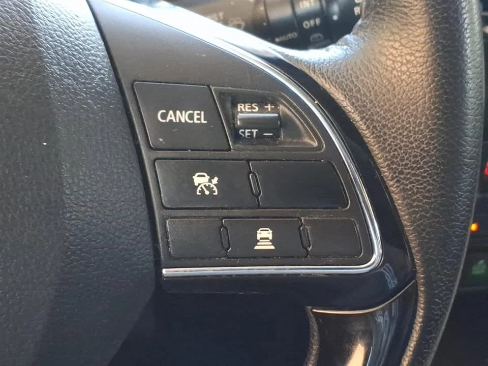 2025 Mitsubishi Eclipse Cross - Image 15 of 19