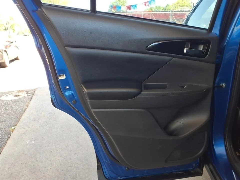 2025 Mitsubishi Eclipse Cross - Image 9 of 19