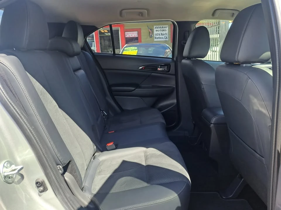 2025 Mitsubishi Eclipse Cross - Image 16 of 18