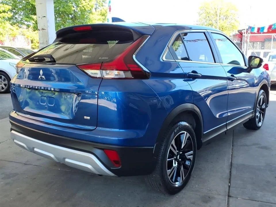 2025 Mitsubishi Eclipse Cross - Image 2 of 19