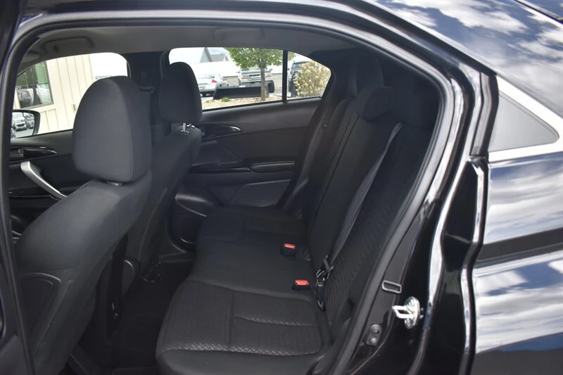 2025 Mitsubishi Eclipse Cross - Image 9 of 19