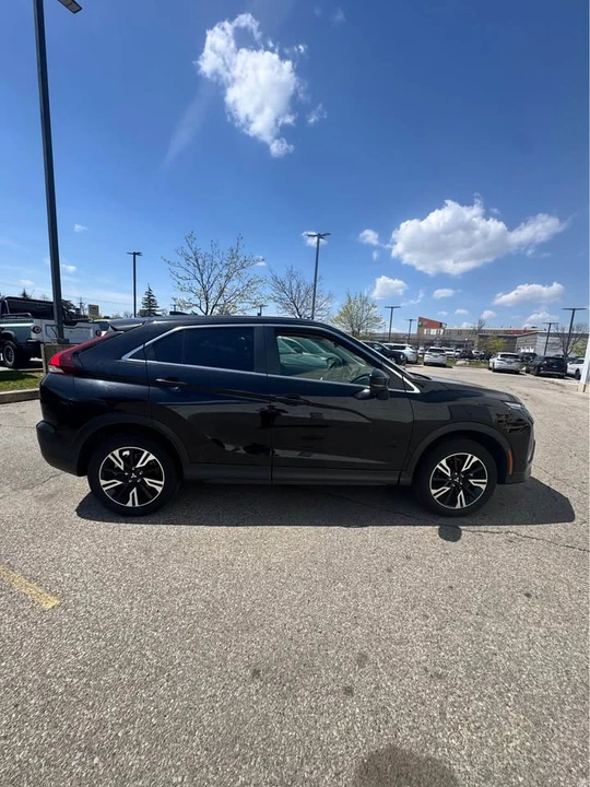 2025 Mitsubishi Eclipse Cross - Image 3 of 12