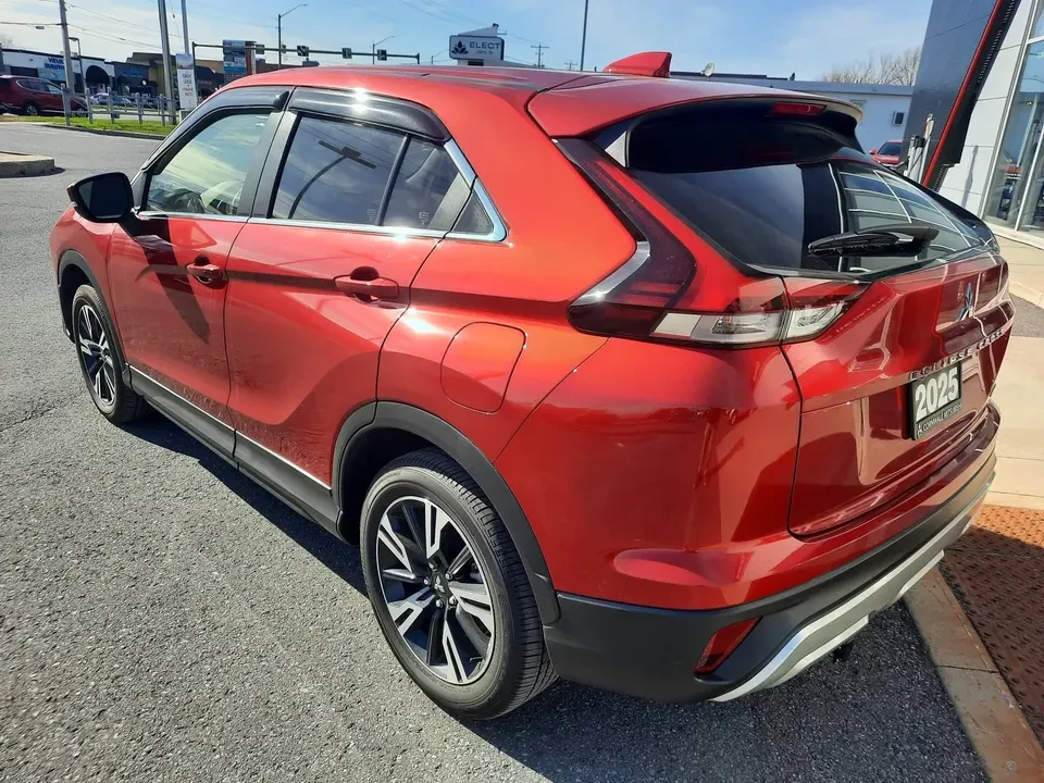 2025 Mitsubishi Eclipse Cross - Image 3 of 20