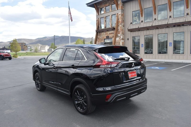 2025 Mitsubishi Eclipse Cross - Image 5 of 19
