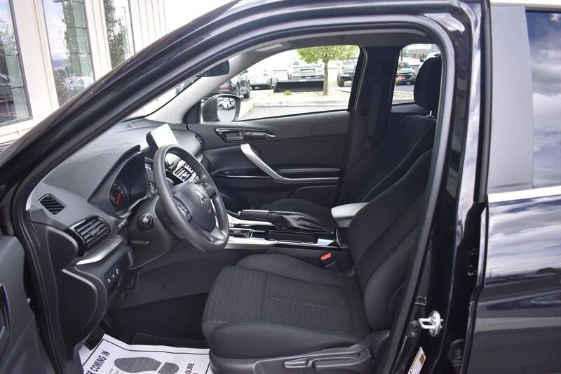 2025 Mitsubishi Eclipse Cross - Image 11 of 19
