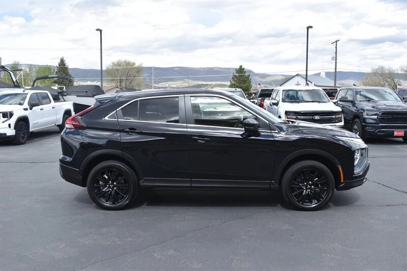2025 Mitsubishi Eclipse Cross - Image 2 of 19