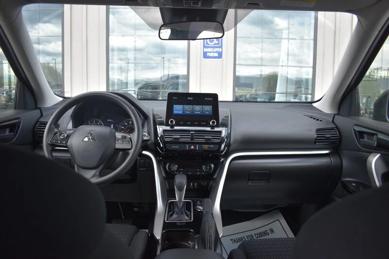 2025 Mitsubishi Eclipse Cross - Image 10 of 19