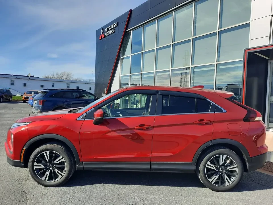 2025 Mitsubishi Eclipse Cross - Image 2 of 13