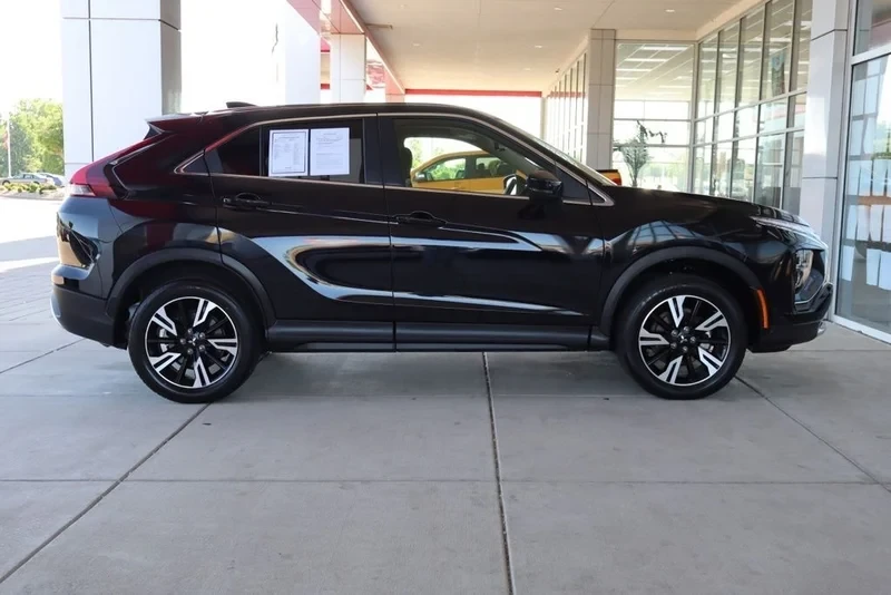 2025 Mitsubishi Eclipse Cross - Image 6 of 14