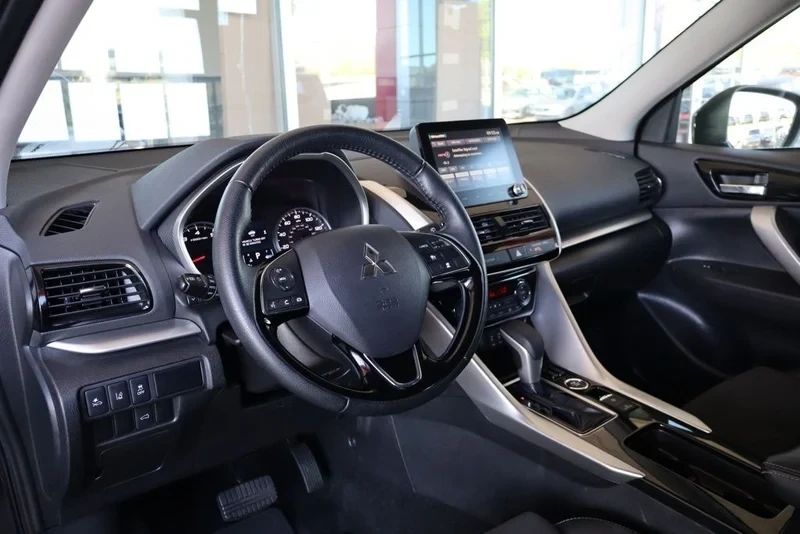 2025 Mitsubishi Eclipse Cross - Image 8 of 14
