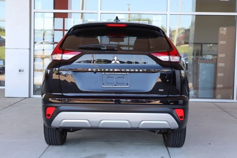 2025 Mitsubishi Eclipse Cross - Image 4 of 14