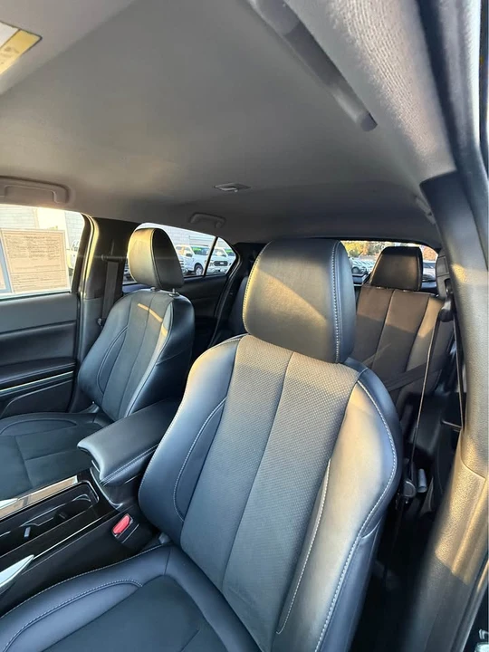 2025 Mitsubishi Eclipse Cross - Image 5 of 9