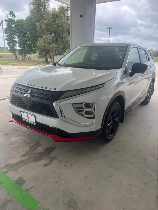2025 Mitsubishi Eclipse Cross - Image 2 of 5