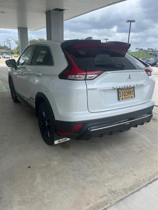 2025 Mitsubishi Eclipse Cross - Image 3 of 5