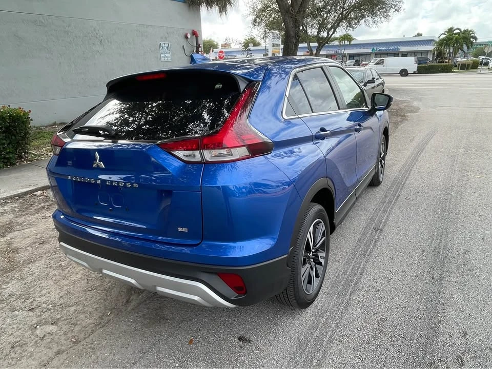 2025 Mitsubishi Eclipse Cross - Image 4 of 18