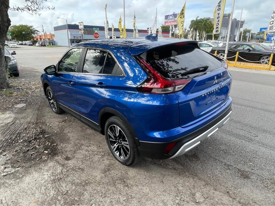 2025 Mitsubishi Eclipse Cross - Image 2 of 18