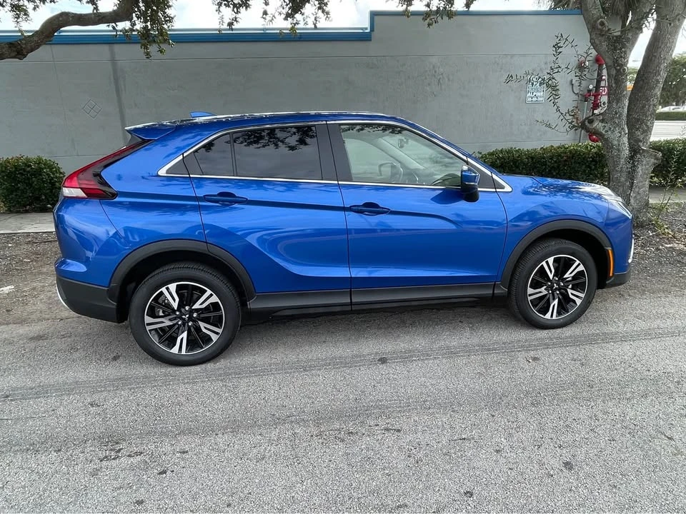 2025 Mitsubishi Eclipse Cross - Image 5 of 18