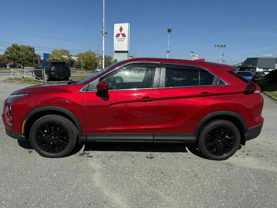 2025 Mitsubishi Eclipse Cross - Image 2 of 10