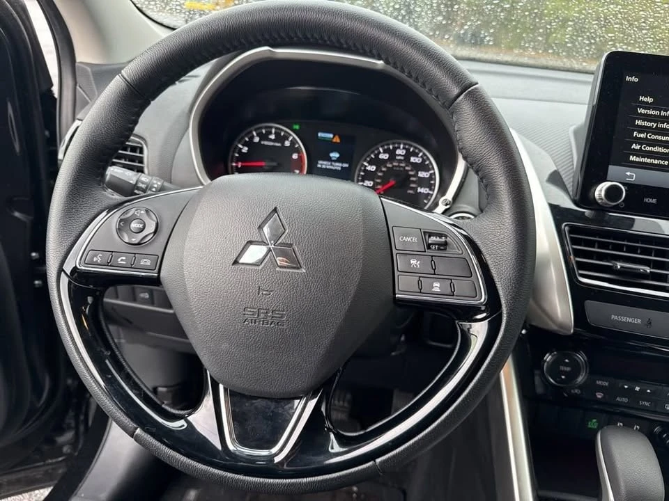 2025 Mitsubishi Eclipse Cross - Image 16 of 19