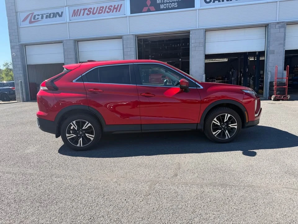 2025 Mitsubishi Eclipse Cross - Image 6 of 13
