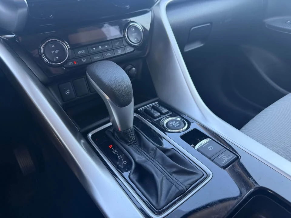 2025 Mitsubishi Eclipse Cross - Image 13 of 13