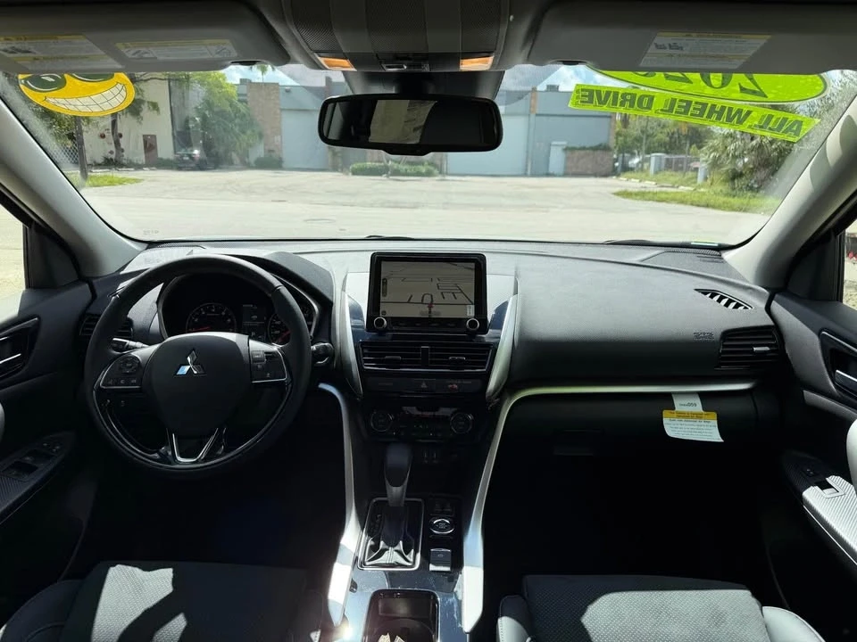 2025 Mitsubishi Eclipse Cross - Image 5 of 12