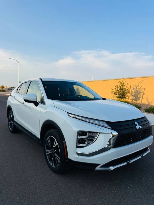2025 Mitsubishi Eclipse Cross - Image 2 of 12