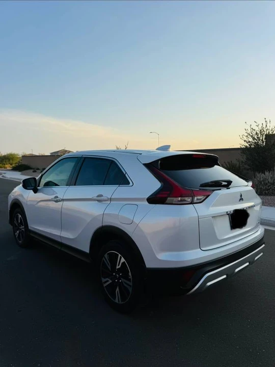 2025 Mitsubishi Eclipse Cross - Image 6 of 12