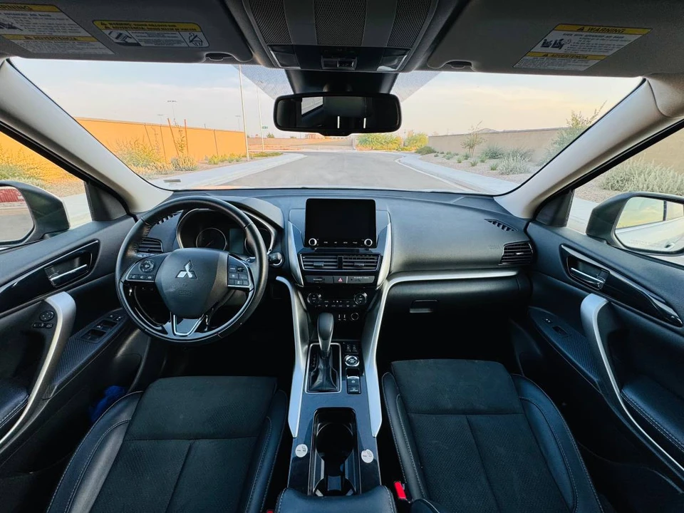 2025 Mitsubishi Eclipse Cross - Image 7 of 12