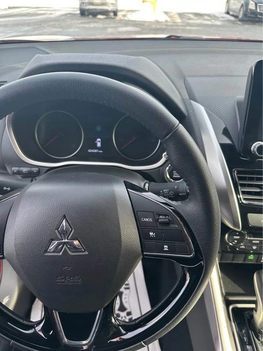 2025 Mitsubishi Eclipse Cross - Image 8 of 9