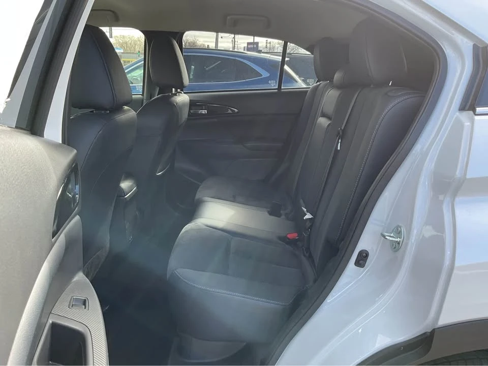 2025 Mitsubishi Eclipse Cross - Image 11 of 16