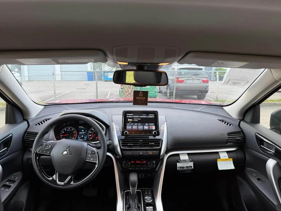 2025 Mitsubishi Eclipse Cross - Image 9 of 10