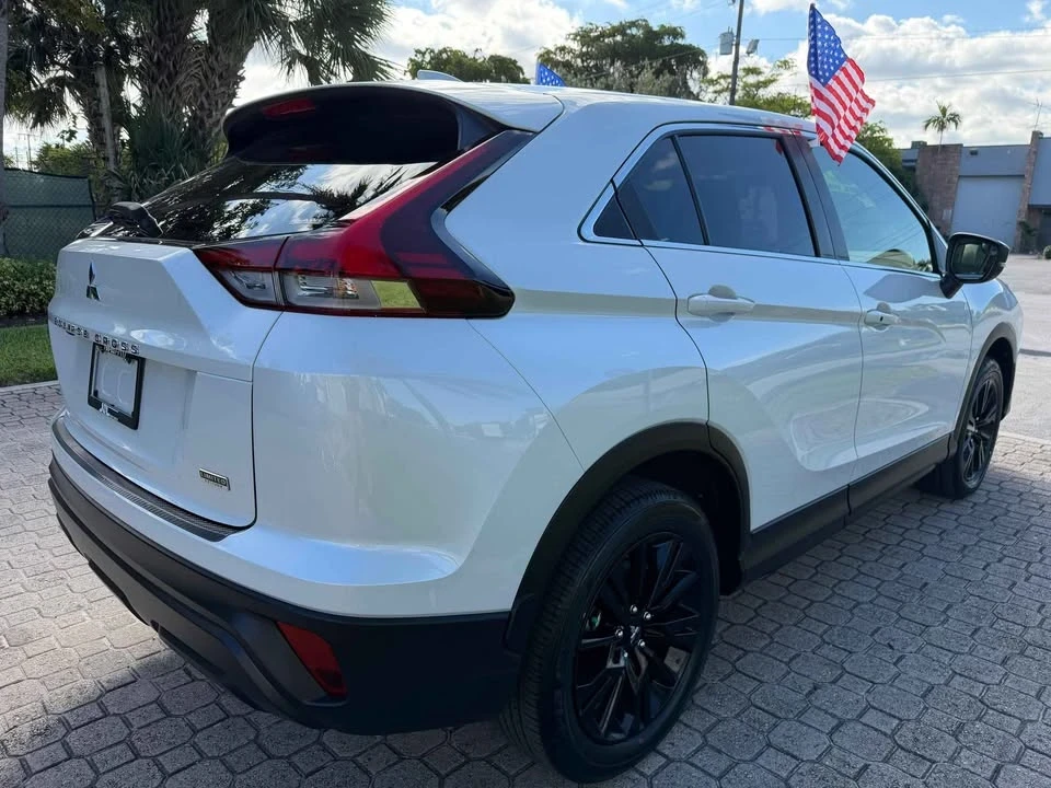 2025 Mitsubishi Eclipse Cross - Image 4 of 12