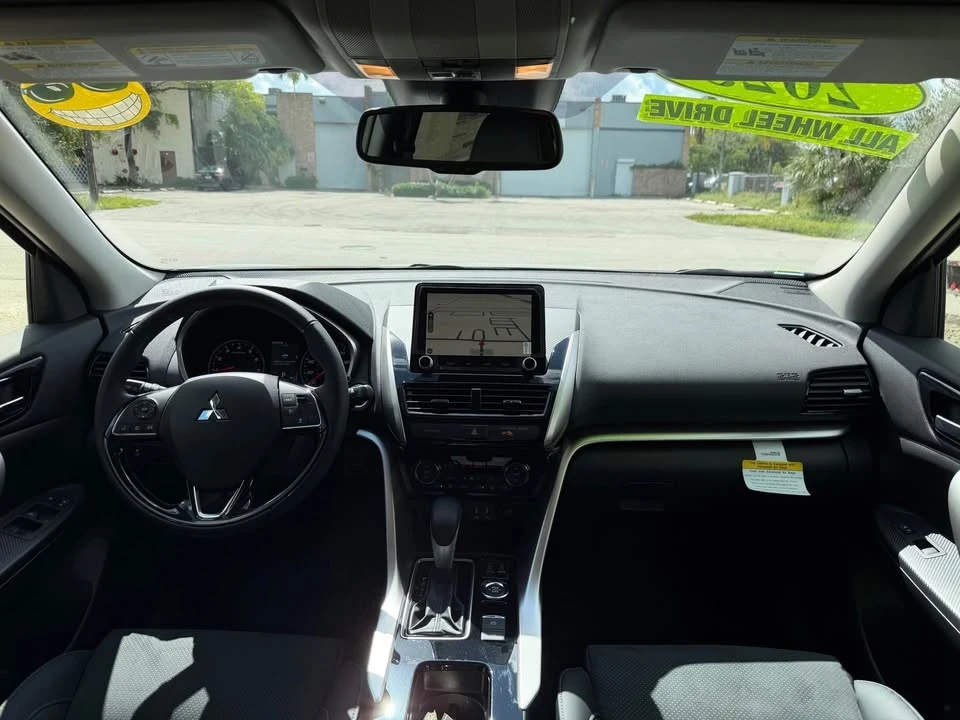 2025 Mitsubishi Eclipse Cross - Image 10 of 12