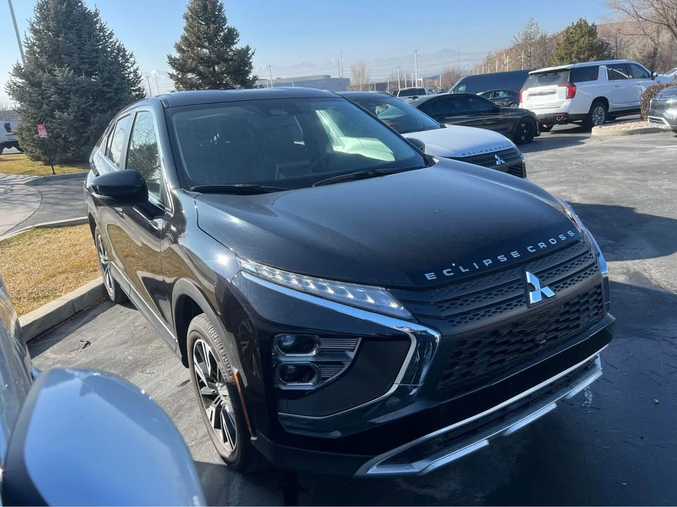2025 Mitsubishi Eclipse Cross - Image 3 of 7