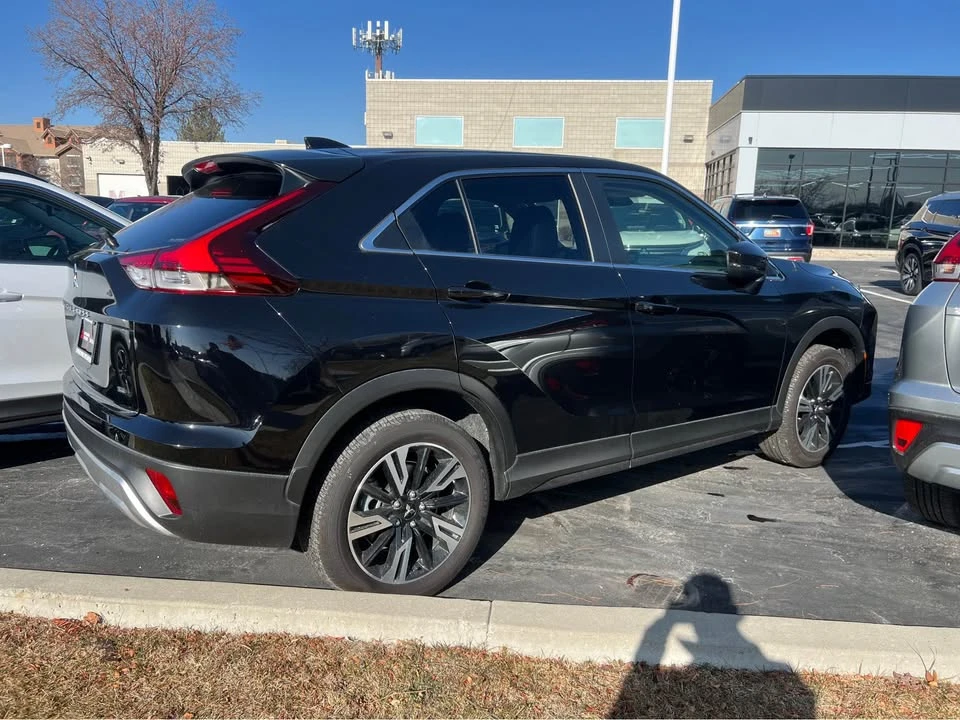 2025 Mitsubishi Eclipse Cross - Image 4 of 7