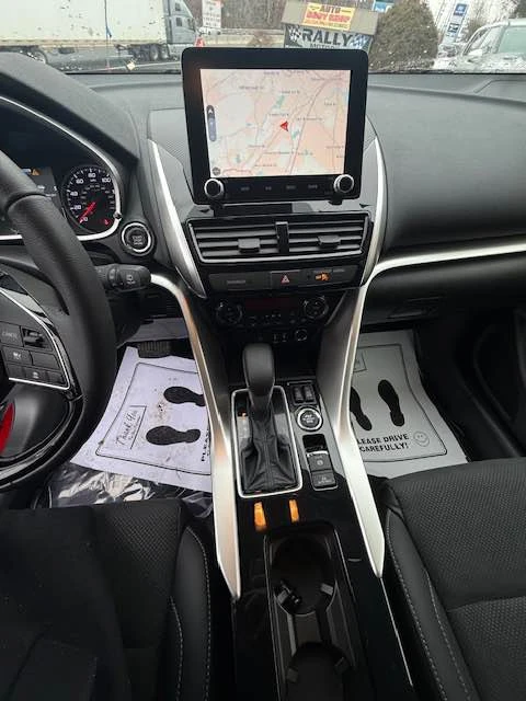 2025 Mitsubishi Eclipse Cross - Image 18 of 19