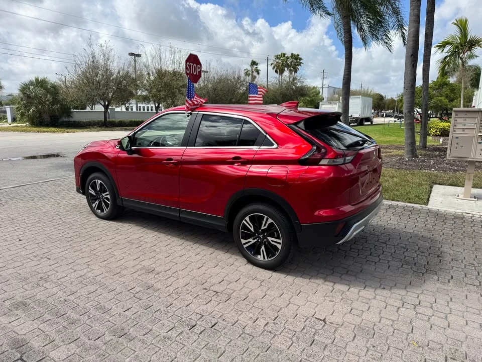 2025 Mitsubishi Eclipse Cross - Image 6 of 15