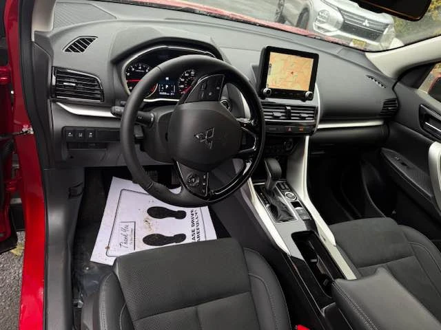 2025 Mitsubishi Eclipse Cross - Image 16 of 19