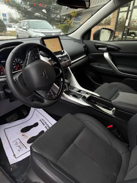 2025 Mitsubishi Eclipse Cross - Image 15 of 19