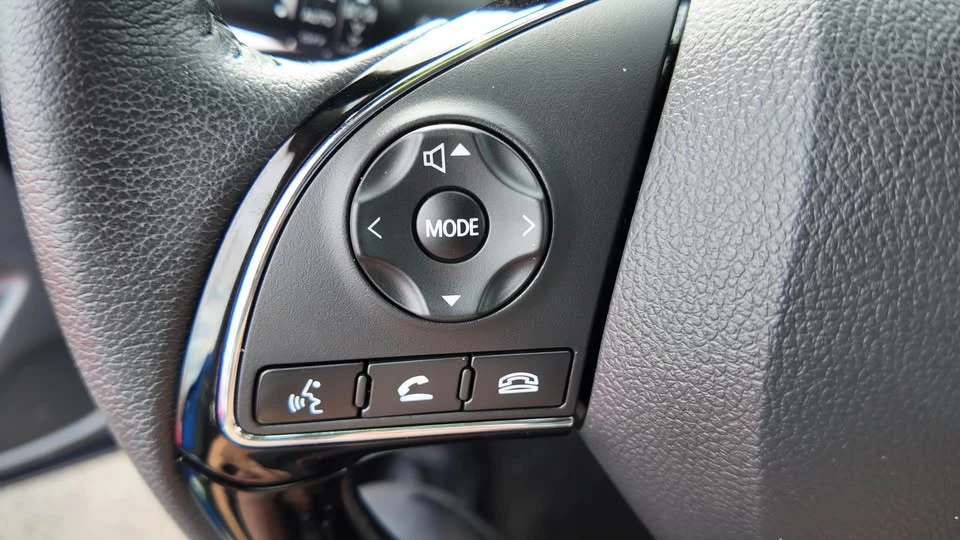 2025 Mitsubishi Eclipse Cross - Image 13 of 20