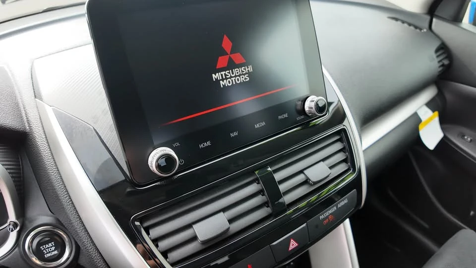 2025 Mitsubishi Eclipse Cross - Image 17 of 20